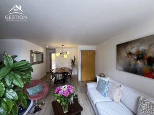 sala con muy buenos espacios para que vivas comodamente en apartamento en venta chico norte bogota