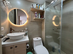 Baño moderno y con excelentes acabados apartaestudio en venta park living